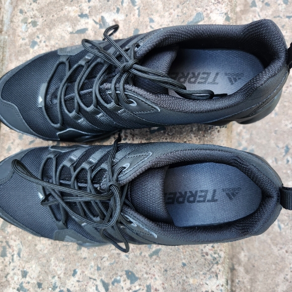 Adidas Trail Shoes - Picture 4 of 6